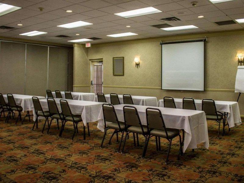 Quality Inn & Suites Мансфийлд Екстериор снимка
