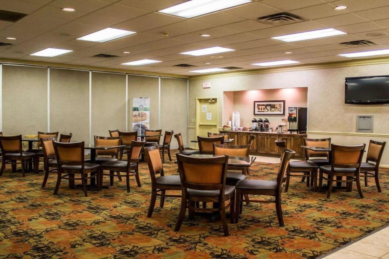 Quality Inn & Suites Мансфийлд Екстериор снимка