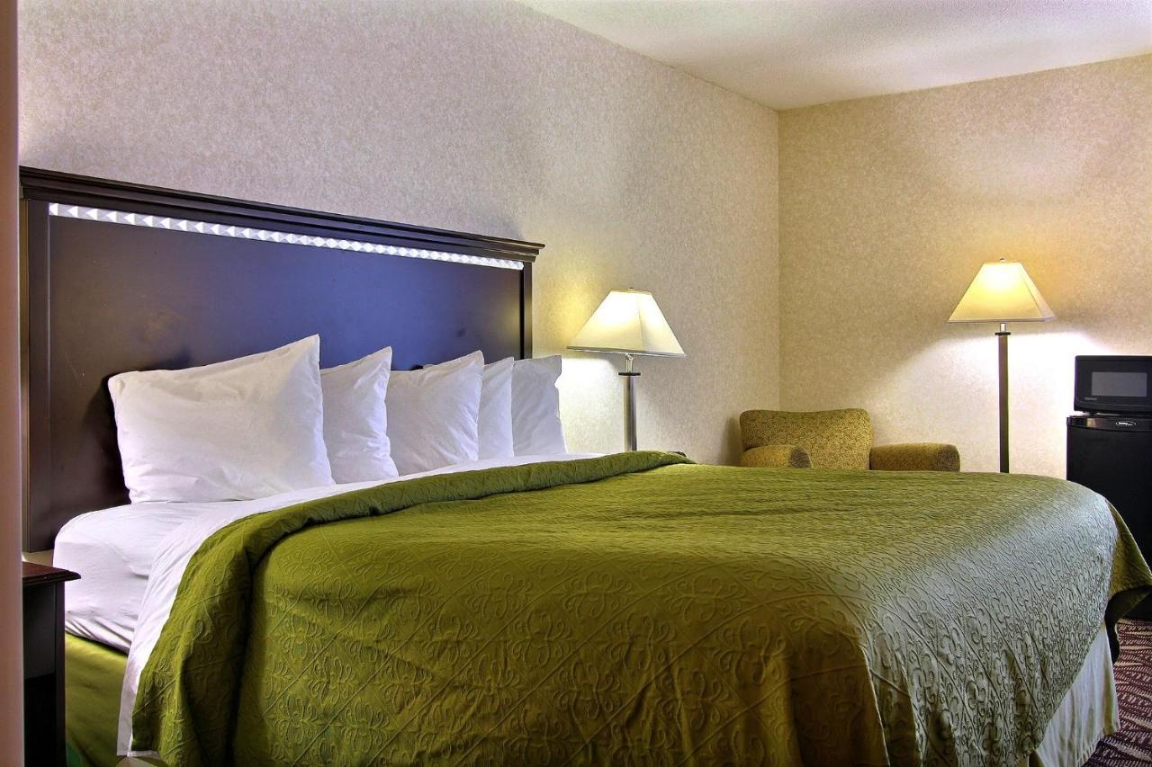 Quality Inn & Suites Мансфийлд Екстериор снимка