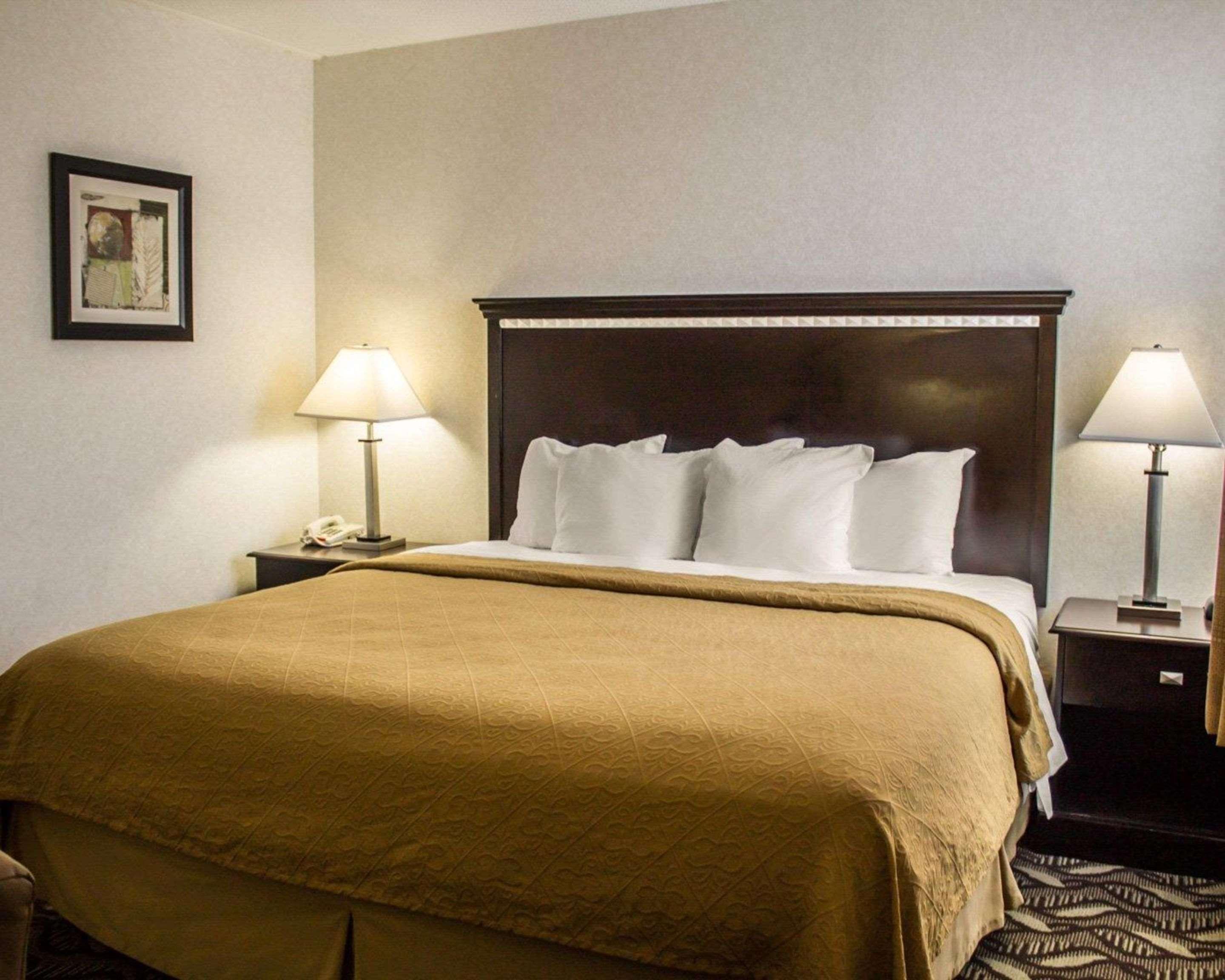 Quality Inn & Suites Мансфийлд Екстериор снимка