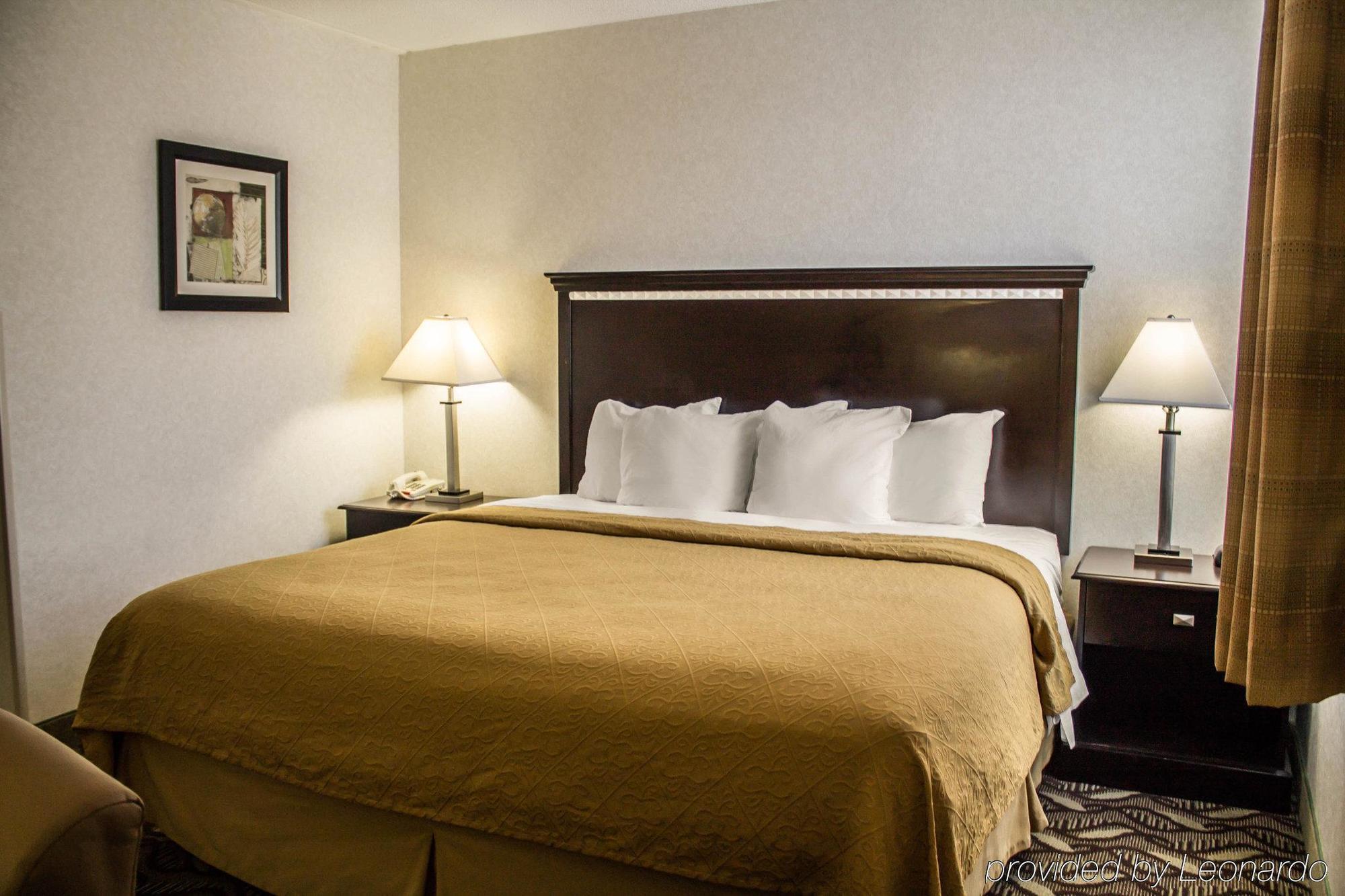 Quality Inn & Suites Мансфийлд Екстериор снимка