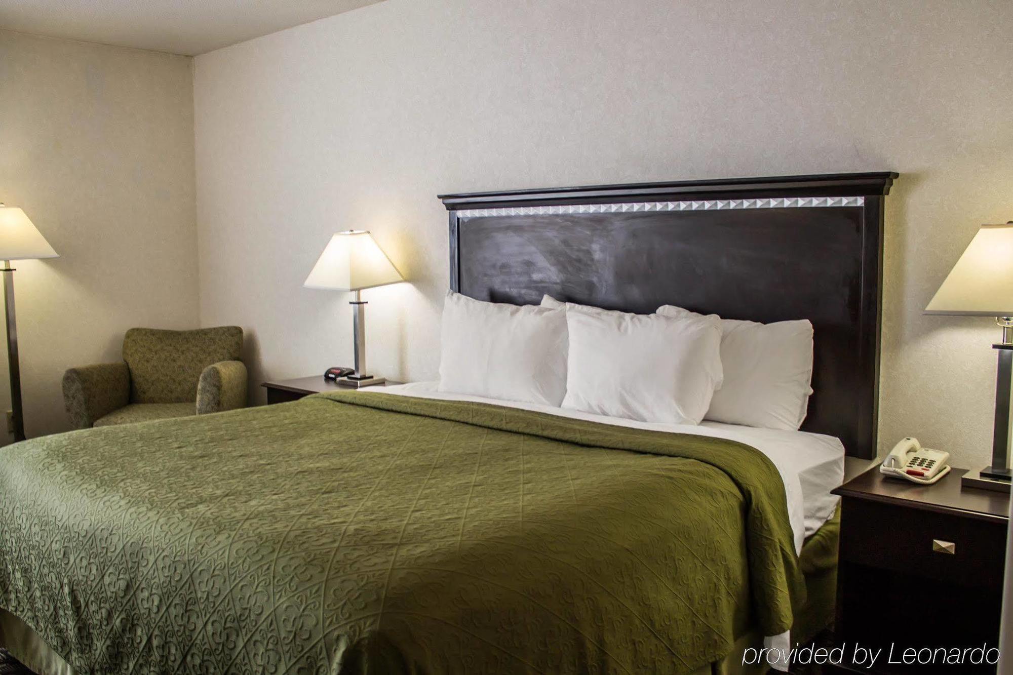 Quality Inn & Suites Мансфийлд Екстериор снимка